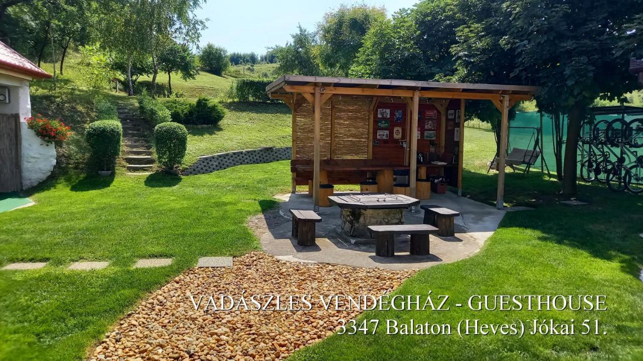 Vadaszles Vendeghaz Bukkszentmarton Exterior photo
