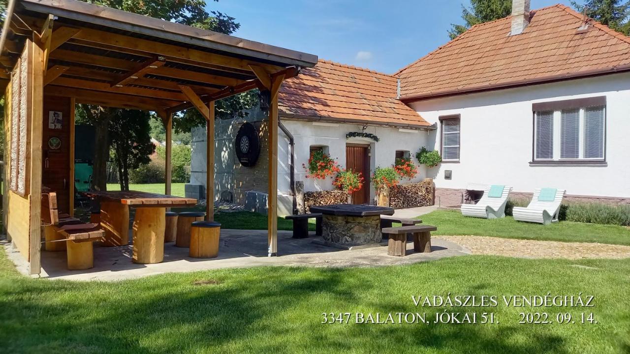 Vadaszles Vendeghaz Bukkszentmarton Exterior photo